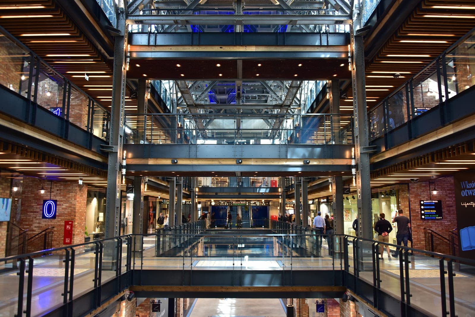 Food Hall Elektrownia Powisle